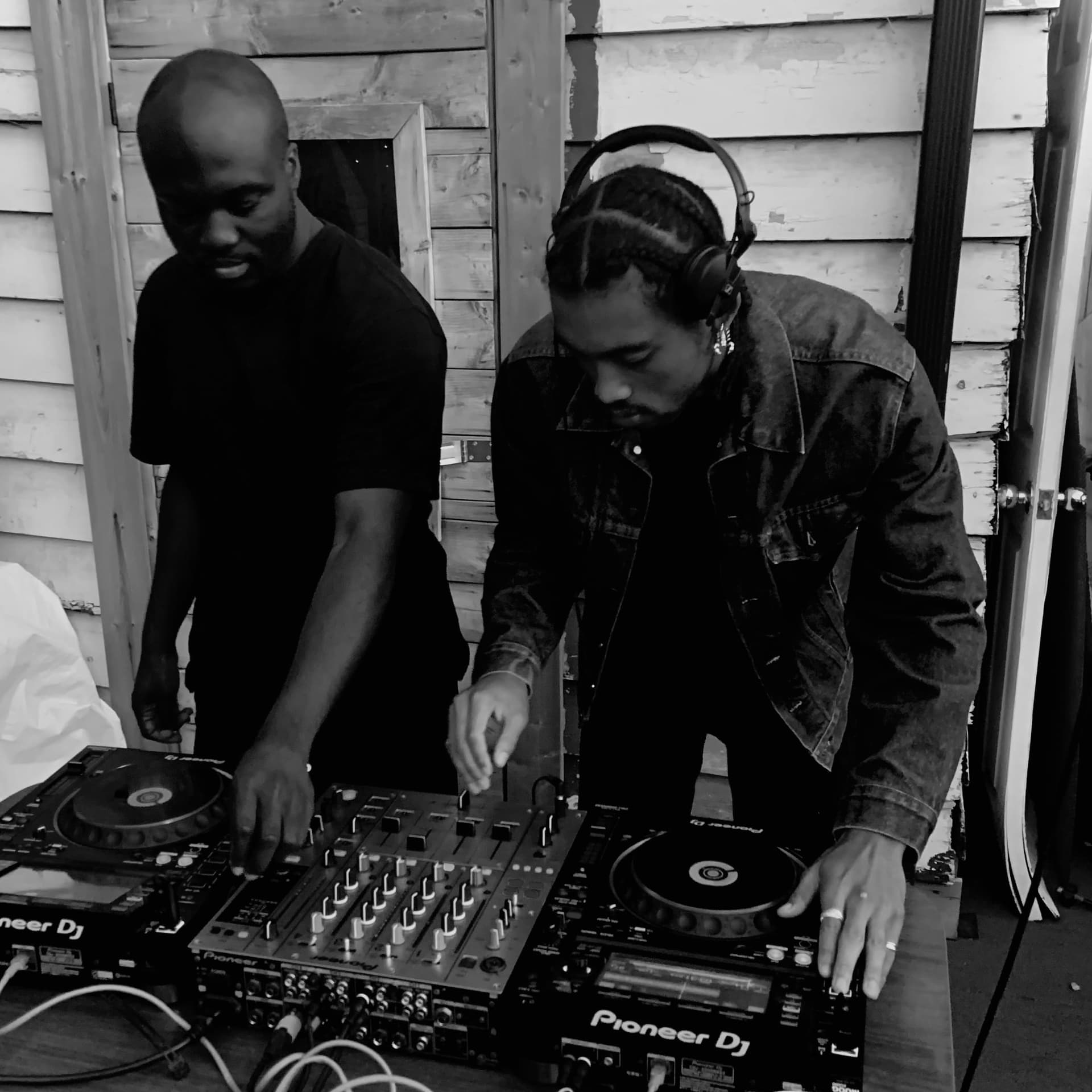 Kazeem Kuteyi x Miles Freedom on Sample Chief Radio